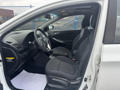 Hyundai Accent 2016 - Thumbnail 10