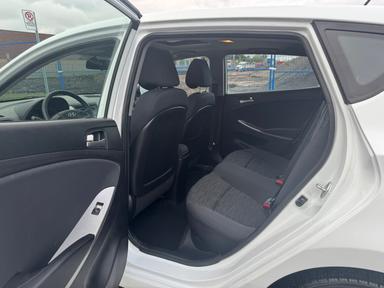 Hyundai Accent 2016 - Thumbnail 12