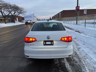 Volkswagen Jetta 2015 - Thumbnail 4