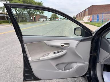 Toyota Corolla 2010 - Thumbnail 11