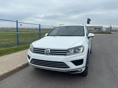 Volkswagen Touareg 2017 - Thumbnail 1