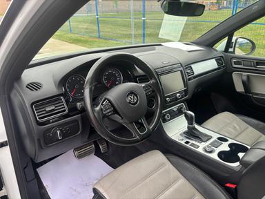 Volkswagen Touareg 2017 - Thumbnail 9